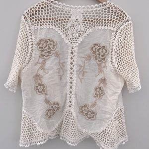 Knitted and knotted crochet open top